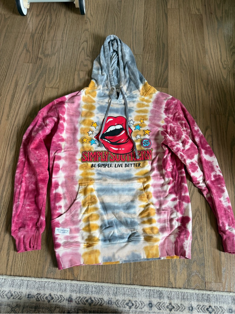 Simply Southern Gray Tie-Dye Hoodie with Red Lip Graphic